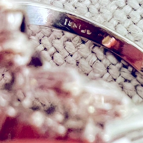 🌟HP🌟18K White Gold Diamond Ring - Picture 10 of 11